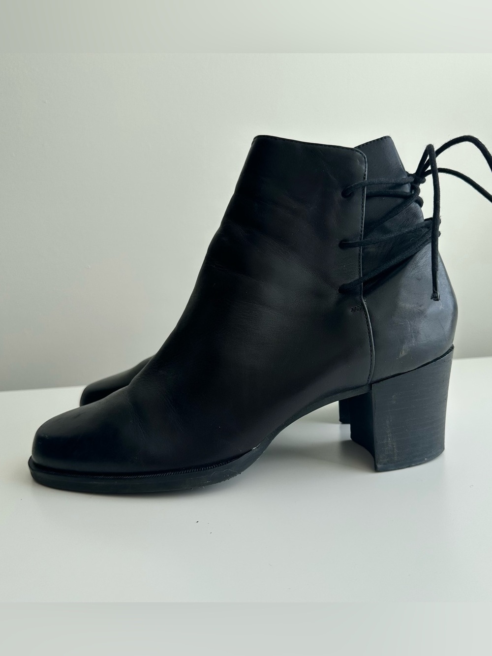 Black leather tie back booties- 10